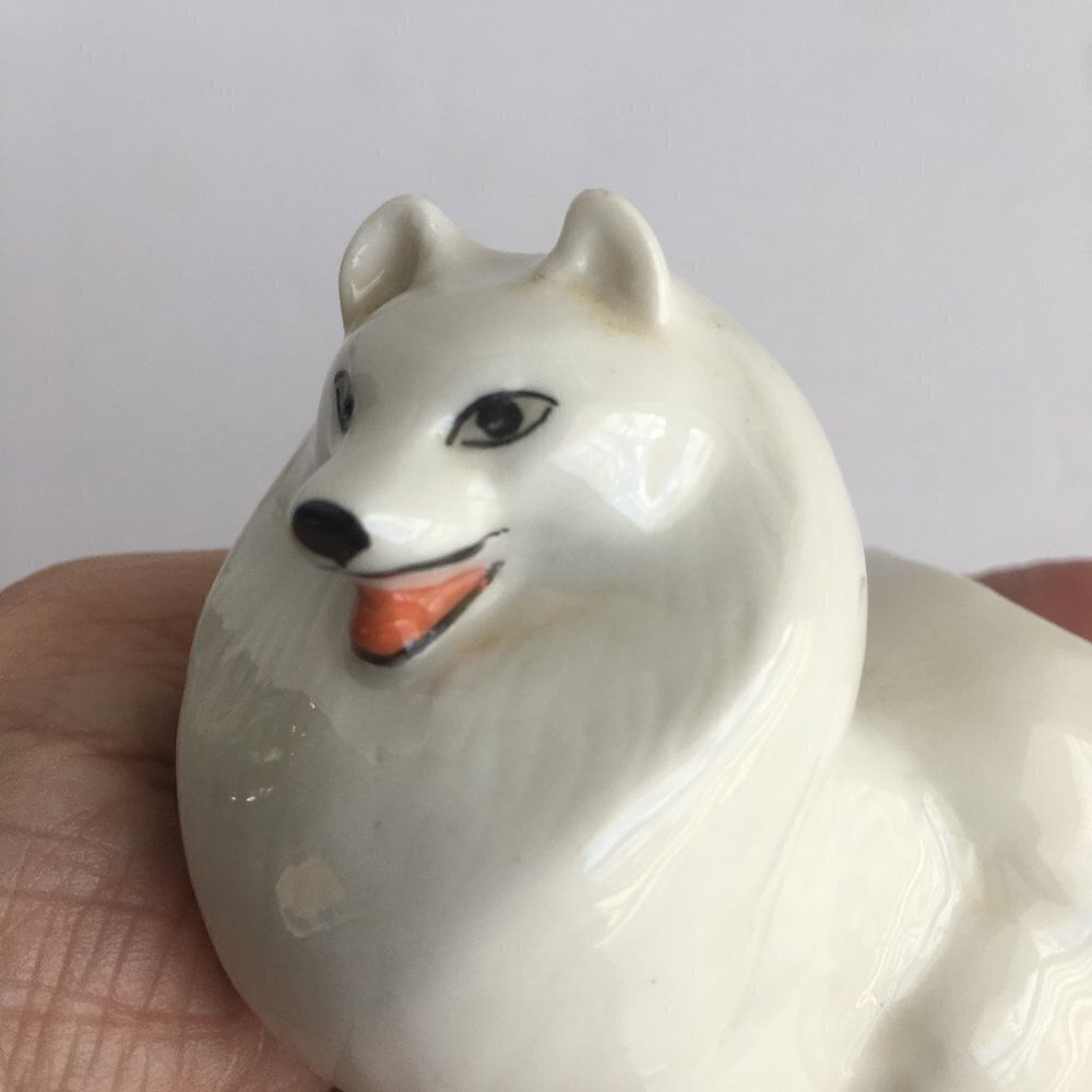 Vintage Dog Figurine Statue - Russian Japanese Spitz or Samoyed Made in USSR - Picture 7 of 9